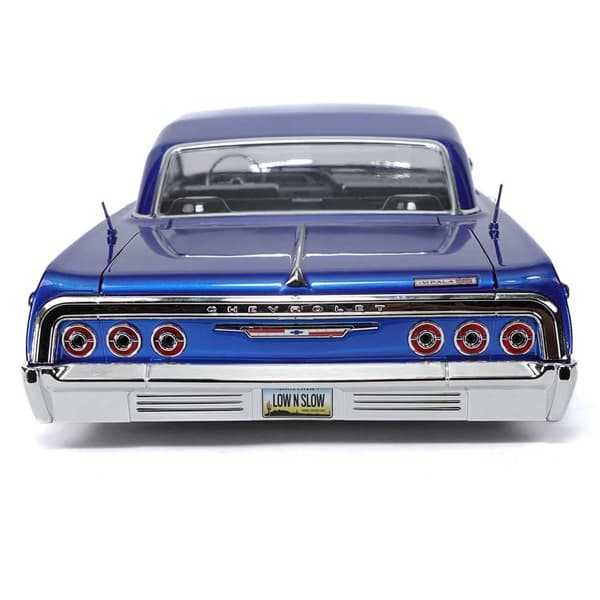 RedCat SixtyFour Hopping Lowrider - Chevrolet