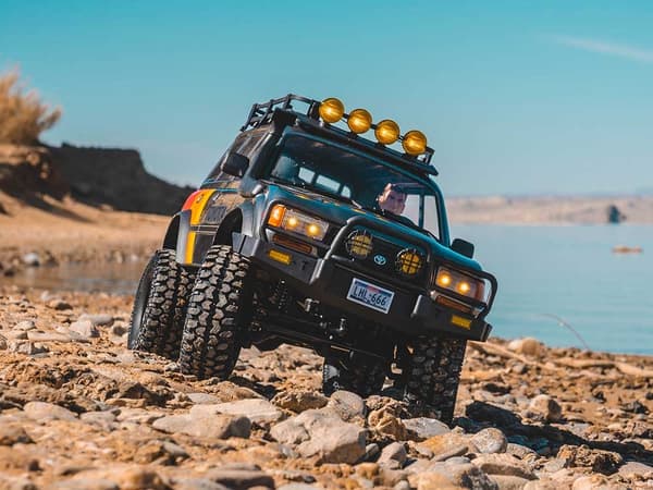 FMS FCX10 Toyota Land Cruiser LC80 - RS