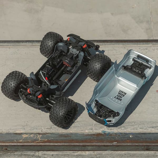 ARRMA Granit 1/10 223S BLX 4X4 Rød - RTR