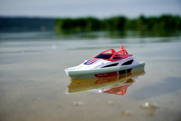 Radiostyrd Båt Sea Cruiser 34 cm Dickie Toys