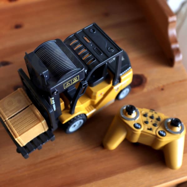 WOOPIE fjernstyret gaffeltruck 2-i-1 RC-kran - skala 1:24