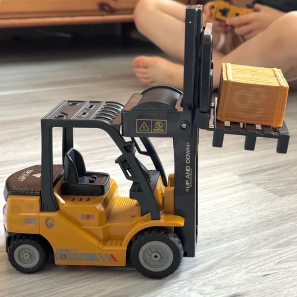 WOOPIE fjernstyret gaffeltruck 2-i-1 RC-kran - skala 1:24