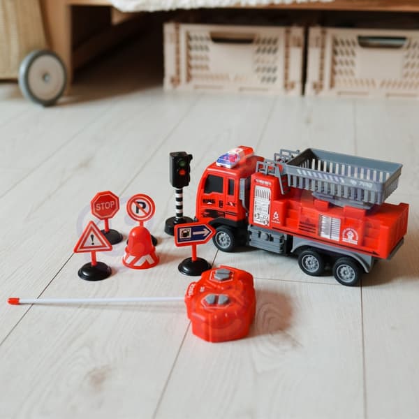WOOPIE fjernstyret brandbil med lift