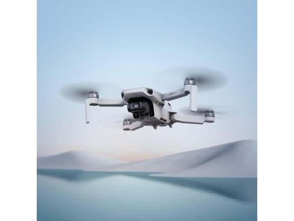 DJI Mini 4K Fly More Combo, 4 roottoria, 12 MP, 3840 x 2160 pikseliä, 16 m/s, 2250 mAh, harmaa