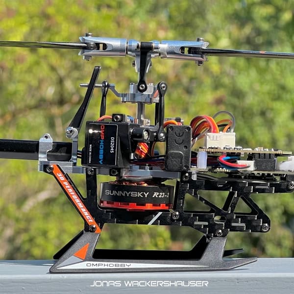 OMP Hobby M1 Evo Helicopter - Orange - RTF-lomme