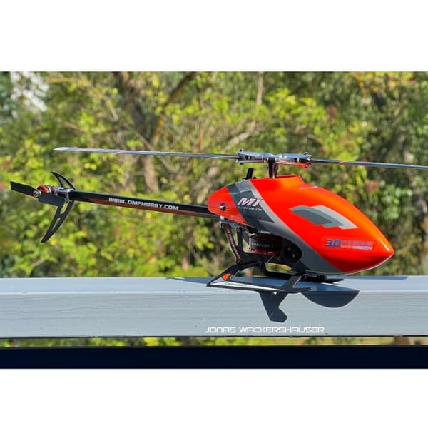 OMP Hobby M1 Evo Helicopter - Orange - RTF-lomme