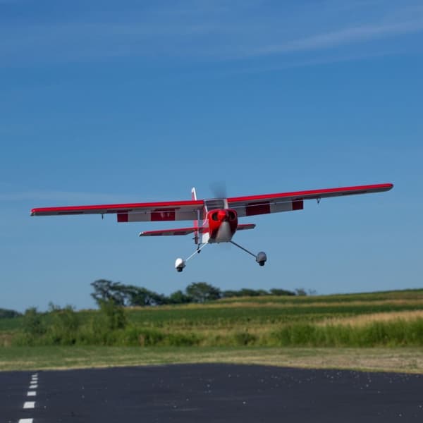 Hangar 9 Valiant 10cc 175cm