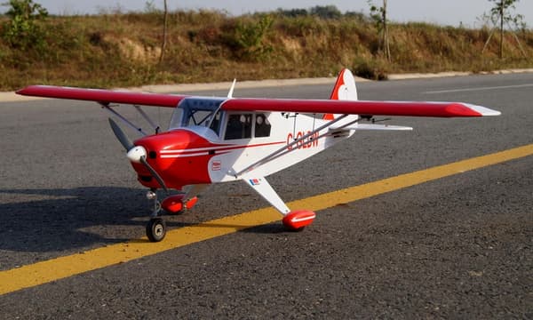 VQ PA-22 Tri-Pacer .46 White/Red EP/GP