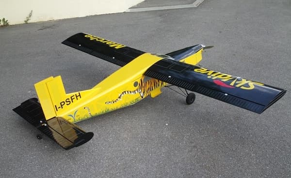 VQ Pilatus PC-6 Porter STOL 2.15m Yellow EP/GP