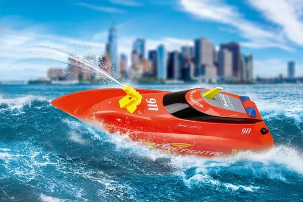 Revell RC Boat Fire Fighter