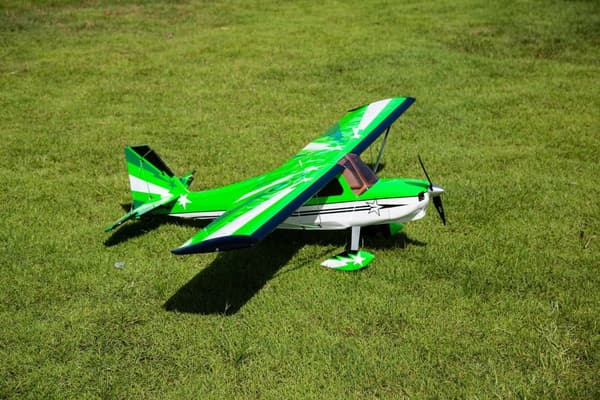 OMP Hobby Super Decathlon 55inch V2 Green PNP