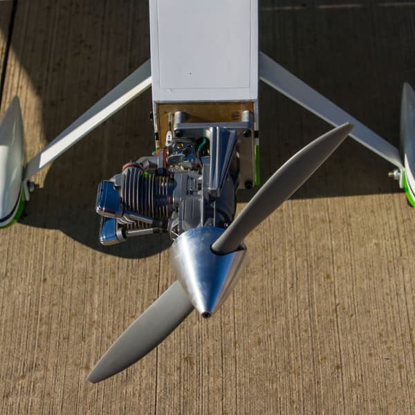 Hangar 9 Ultra Stick 30cc 205cm