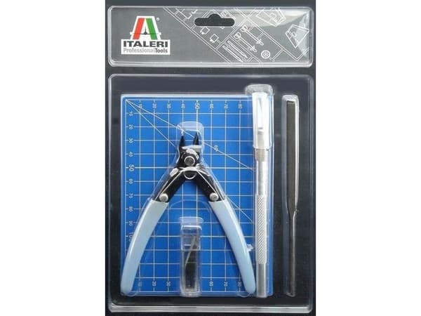 Plastic modelling tool set