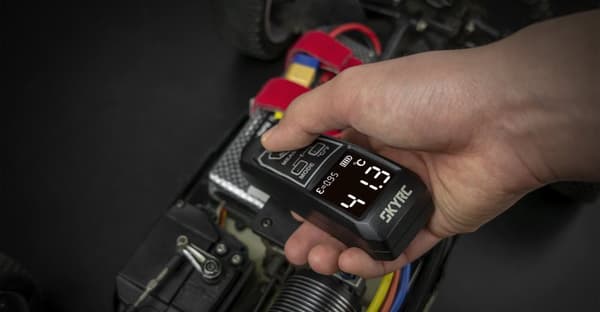 SkyRC 380P Temp Gun - Infrared Thermometer