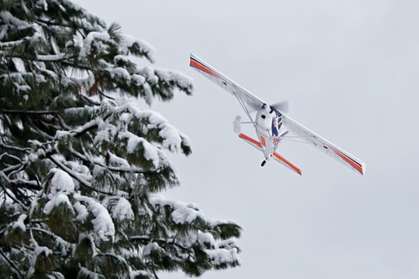 FMS Kingfisher 1400mm m/Ski/Floats - Gyro V2 PNP