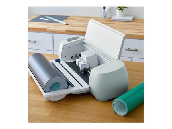 Cricut - Cutting machine roll feeder