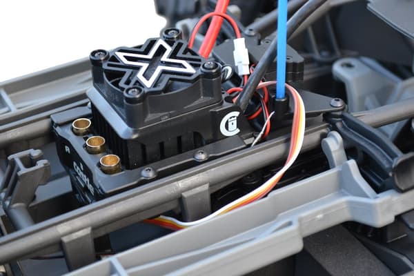 RPM -70562 ESC Cage CC Mamba X til X-Maxx