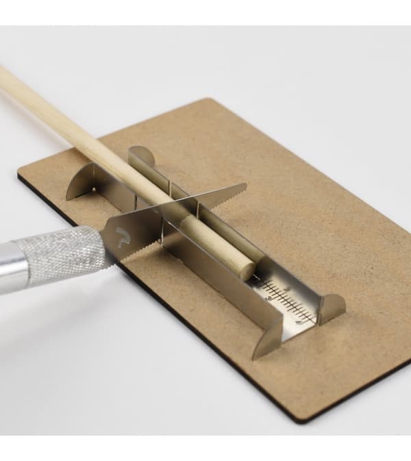 Artesania Latina - Micro Mitre Box w/Saw
