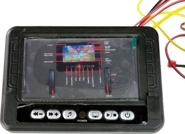 Lean Cars LCD-musiikkipaneeli MP4 Range Rover DK-RR999:lle