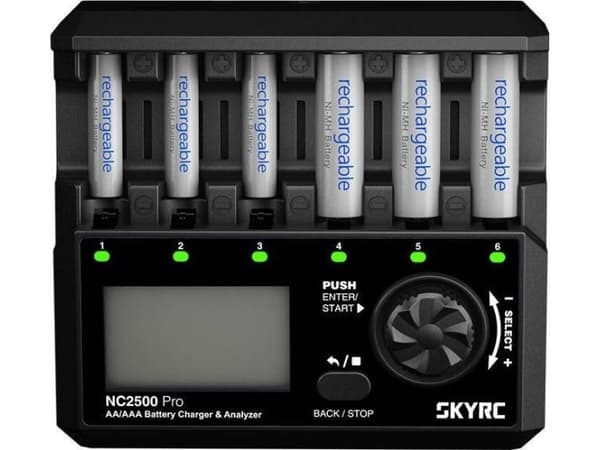 Lader SkyRC NC2500 For AA/AAA