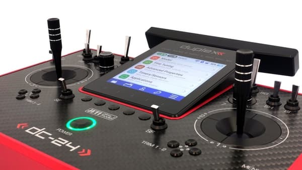 Jeti Duplex DC-24 II Transmitter - Carbon Line Rub