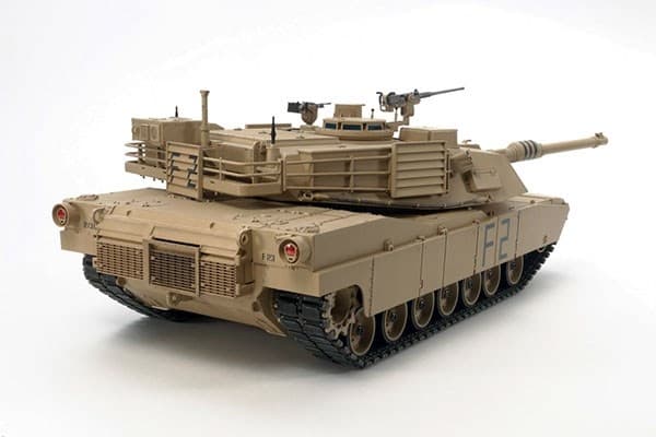 TAMIYA 1/16 R/C U.S. M1A2 Abrams w/Option Kit