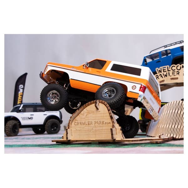 Crawler Park Esteet Rc:lle Home Kit 3 1/24 & 1/18 Kultainen