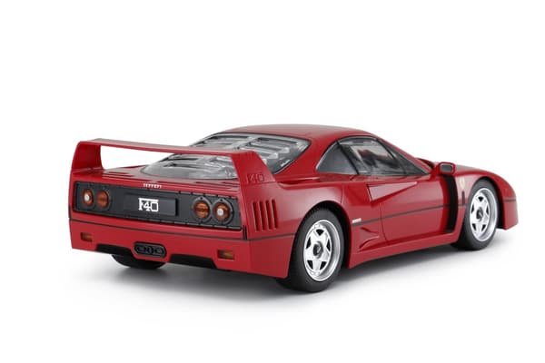 Rastar Radio Controlled Ferrari F40 1:14 / 2.4 GHz / 2WD / Red