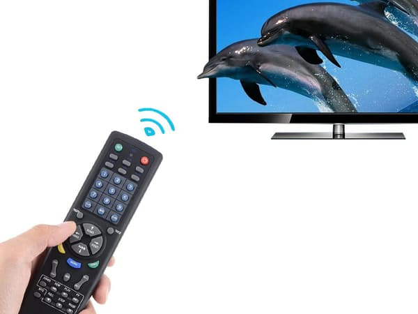Universal fjernkontroll for alle forskjellige TV / DVD / CD