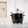Miniatyrbild 6 av 11: riskokaren Black & Decker BXRC1800E Svart 1,8 L Vit Aluminium 700 W