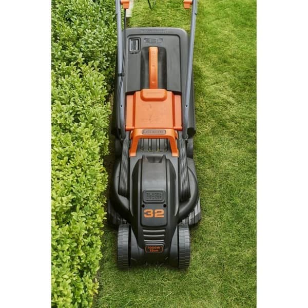 BLACK &amp; DECKER Gräsklippare 32cm - 1000W BEMW351
