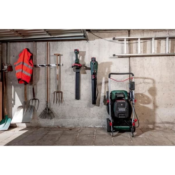 Sladdlös gräsklippare RM 36-18 LTX BL 46