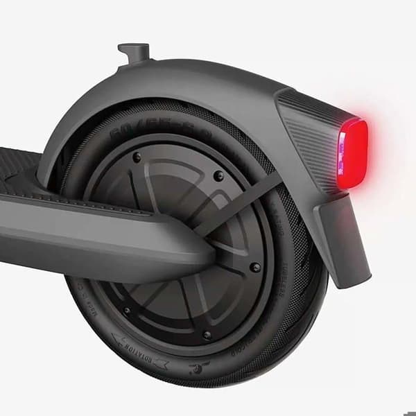 Bakskärm för Ninebot Segway E2 Pro med LED och Ninebot-stöd i svart