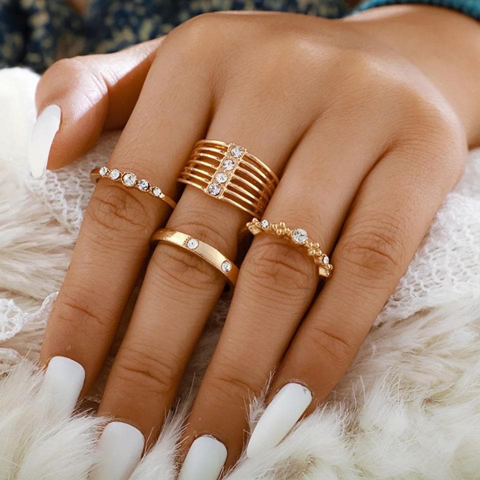 4-pack Boho Guld Ringar - Glittrande Rhinestones & Olika Mönster