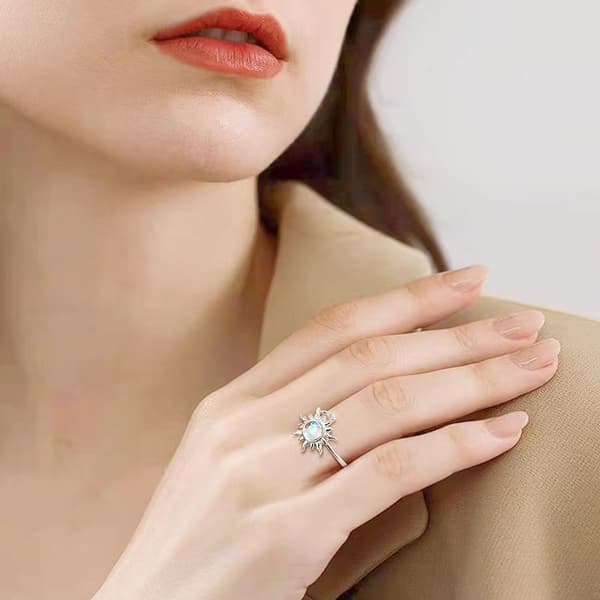 INF Justerbar antistressring med roterbar blomma Silver