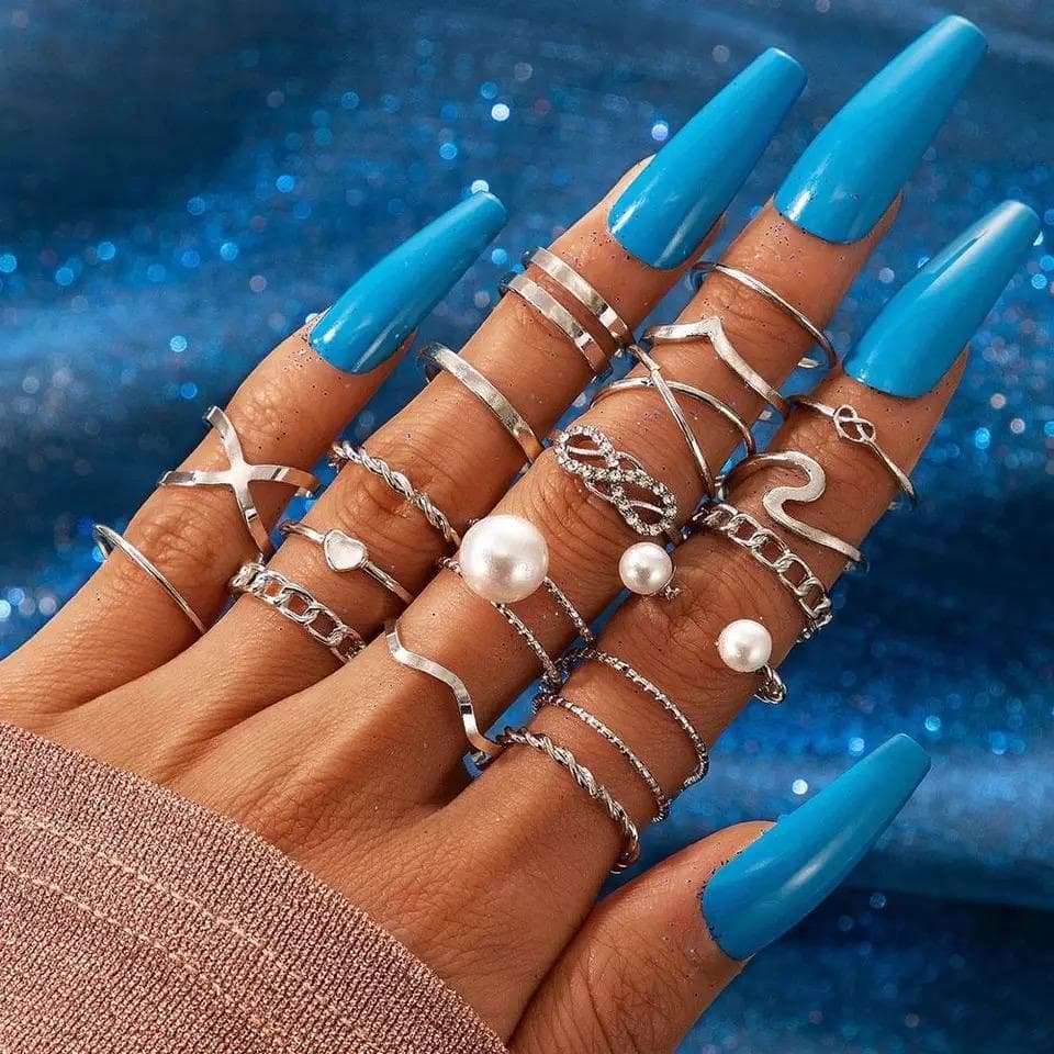 18-pack Silver Ringar - Släta, Hjärta, Infinity & Vita Pärlor
