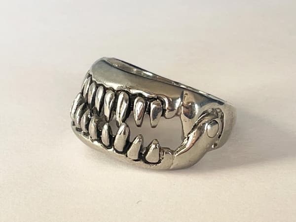 Cool Silver Ring - Mun med Tänder / Djävulens Tänder - Stl 19,5