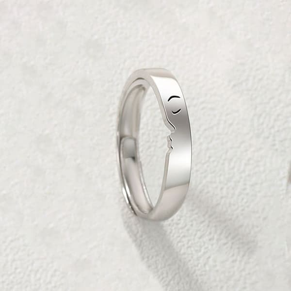 Stilfuld ring til kvinde Hvidt guld