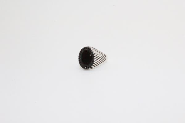 Sterling silver ring randigt orientaliskt mönster klackring för män svart rund sten