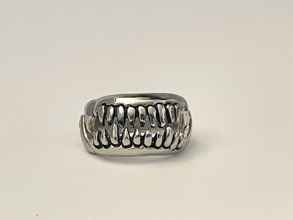 Cool Silver Ring - Mun med Tänder / Djävulens Tänder - Stl 20,5