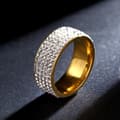 Miniatyrbild 2 av 2: Glittrande Ring i Rostfritt Stål i Guld Färg med 5 rader Rhinestones/Strass - Stl 17