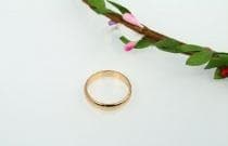 Slät Blank Rundad Guld Ring i Rostfritt Stål 4 mm - Stl 16