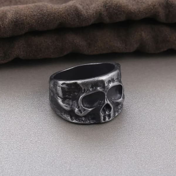 Skull Ring Sort