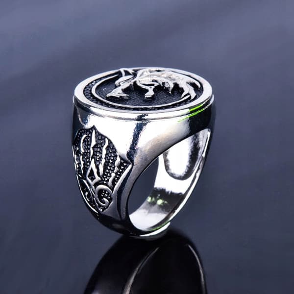 RING SIGNET VARGKAMP NORDISK GOTISK 501