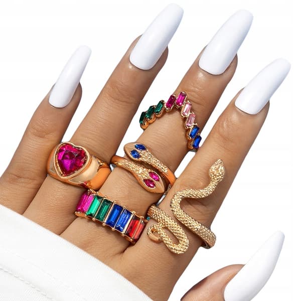 SET MED GYLLENE RINGAR RETRO PUNK VINTAGE 5 DELAR ORMHJÄRTA FLERFÄRGADE