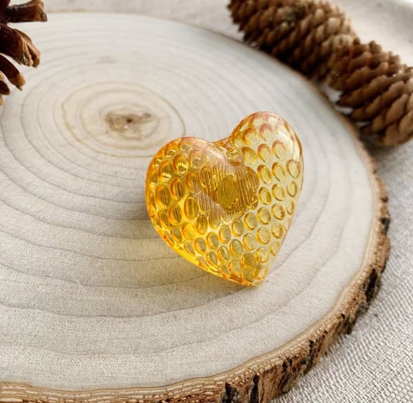 Large heart-shaped ring in several colors