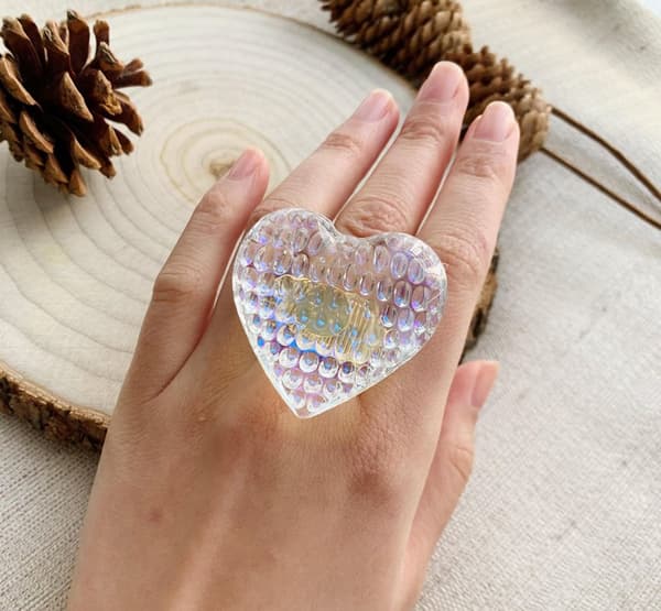 Large heart-shaped ring in several colors