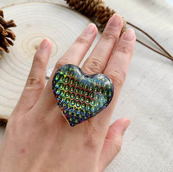 Large heart-shaped ring in several colors