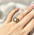 Miniatyrbillede 3 af 4: Yellow adjustable rhinestone ring