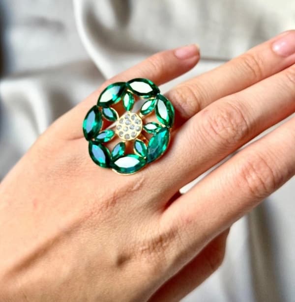 Agélii Fashion - Rhinestone ring - choose your favorite color